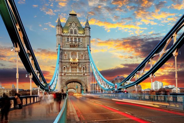 英倫軌跡：解鎖自駕路上的「未解之謎」與絕美風光
