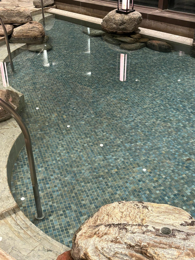 清遠新世界酒店。