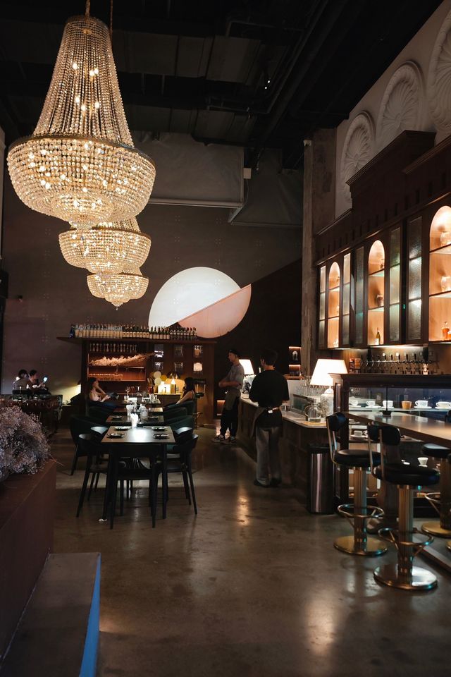 阿特丽錦江酒店｜成都錦江河畔的愛情藝術酒店。