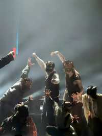 舞台上也有西部大戲了。