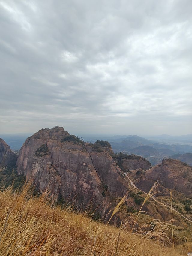 桂平市麻垌鎮白石山登頂攻略