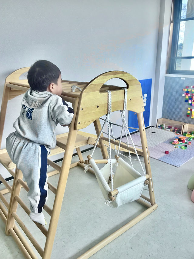 不在聖托里尼，在太倉帶娃入住藝術館