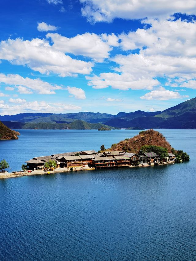 穿越山海，瀘沽湖360度環湖指南