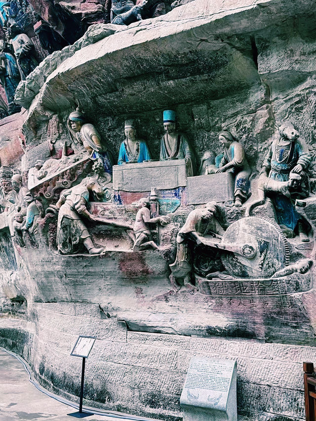 重慶市大足著名寺廟景點：大足石刻。適合拍照打卡、週末閒暇度假地！ 
