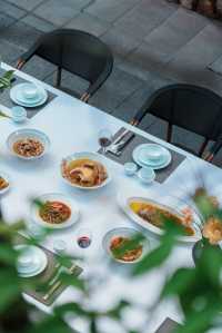民國小院的百年梨樹下，藏著昆明最誘人的春天
