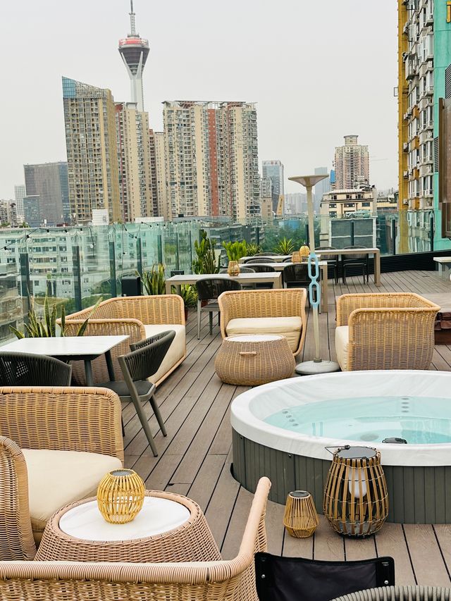 The Must-Stay Downtown C-Position Hotel in Chengdu