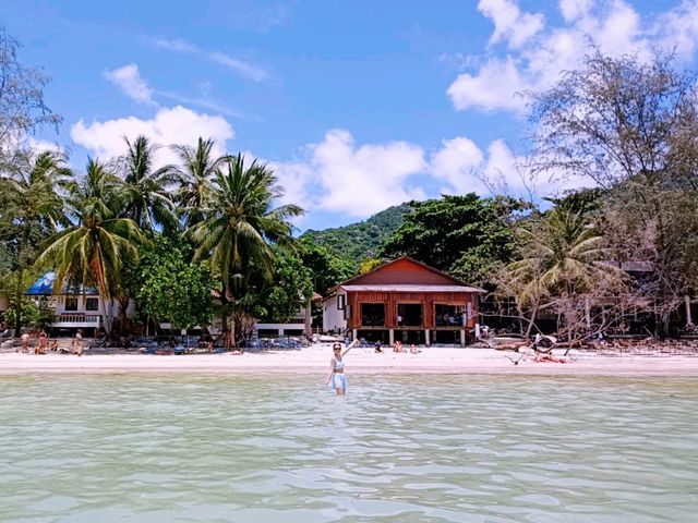 Sun, Sand & Savings: The Ultimate Summer Budget Guide to Sairee Beach