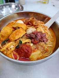 Go on a Foodie Adventure in Kuala Lumpur! ✈️ 🌏