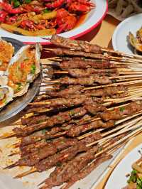 武漢！1蚊/串嘅炭烤鮮牛肉·平到難以置信