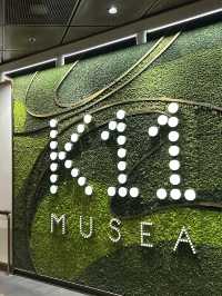 🖼️ 香港 K11｜逛百貨公司，像在逛美術館
