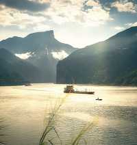 長江夔門峽谷晨曦美出史詩感