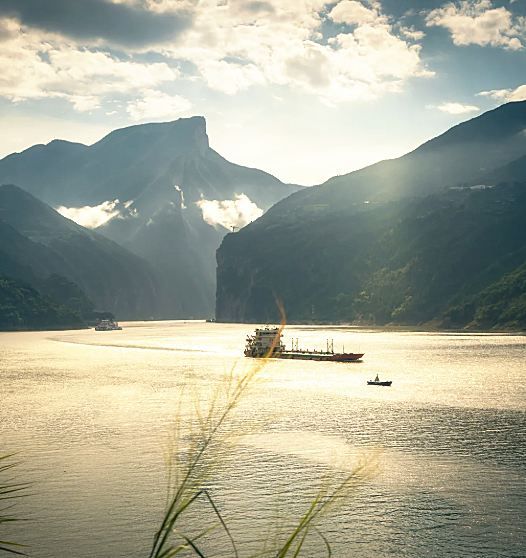 長江夔門峽谷晨曦美出史詩感