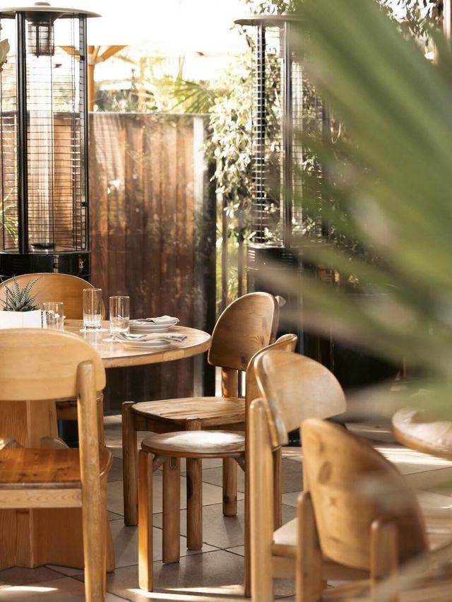 Dining | Calabra Dining | Calabra