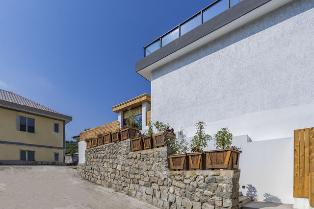 團建沒地方玩？北京栗香·溪谷民宿有恆溫泳池+燒烤+KTV！團隊嗨翻天！