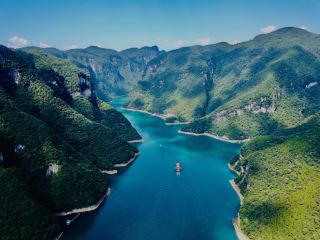 宜昌の観光地で三八節無料入場