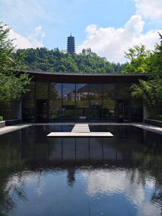 It's the best boutique hotel in all of Hunan.