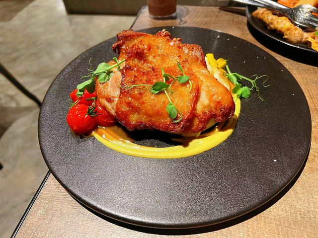 可以試到龍蝦嘅semi buffet(lab eat)