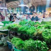 ตลาดน้ำวัดดอนหวาย