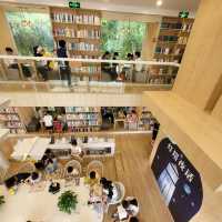 深圳最美圖書館!燈塔圖書館💡