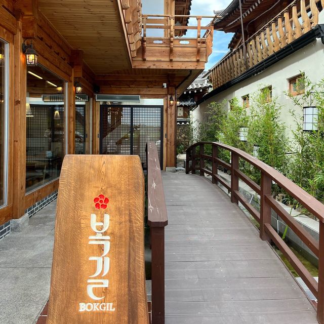 왕릉뷰가 인상적인 경주 황리단길 복길