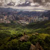 香港🇭🇰 ｜飽覽港九維港的城市景色🏙️ - 飛鵝山觀景台