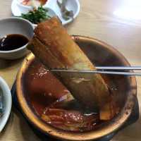 50 年傳統老店😋 美味辣魚定食