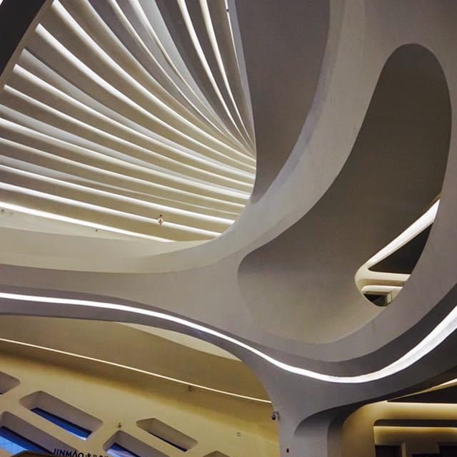 (中国　長沙) 長沙梅溪湖国際文化芸術センター( by Zaha Hadid)