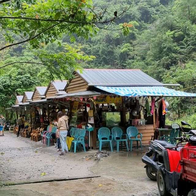 beautiful Shakadang Trail