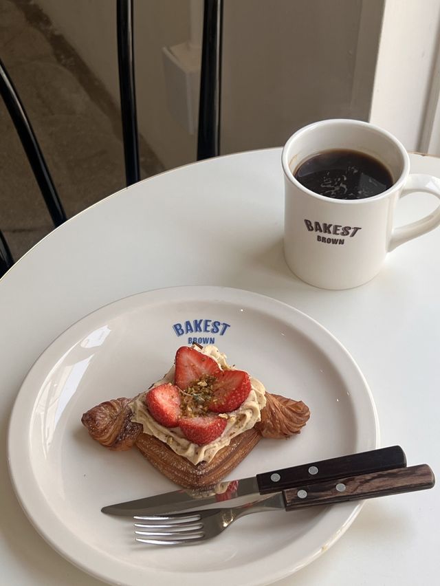 韓国/ソウル【江南】超巨大！江南にあるかわいいベーカリーカフェ🥐💕