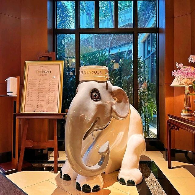 3萬泰銖住4日半島酒店