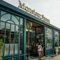 Parisian Style Cafe In Jakarta⁉️🤩🥐
