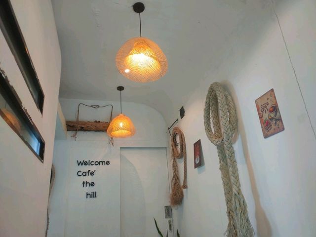 คาเฟ่ เดอะ ฮิลล์ Cafe the Hill