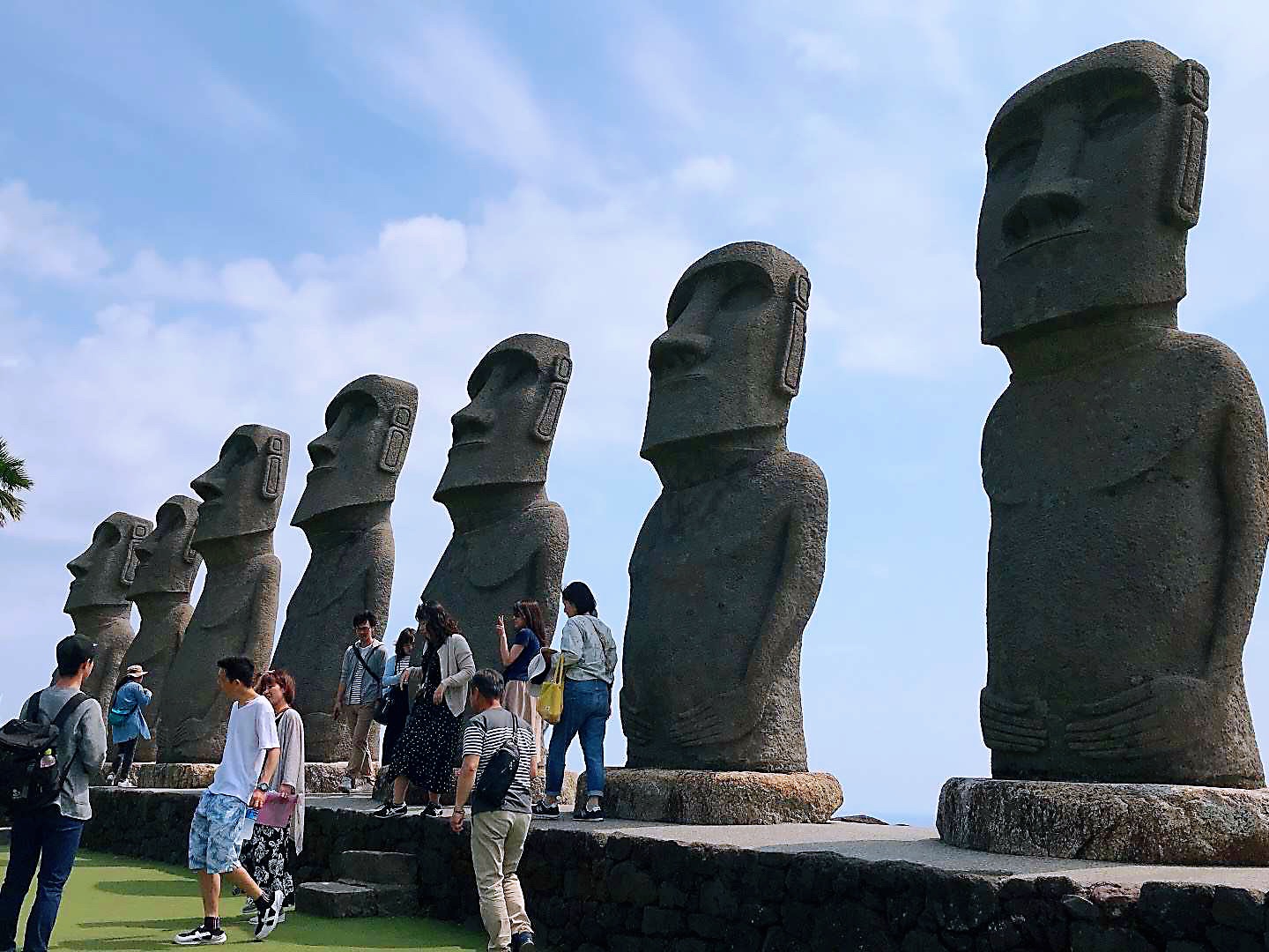 モアイ像 | Trip.com 日南