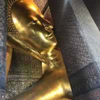 Wat Pho, the declining Buddha 