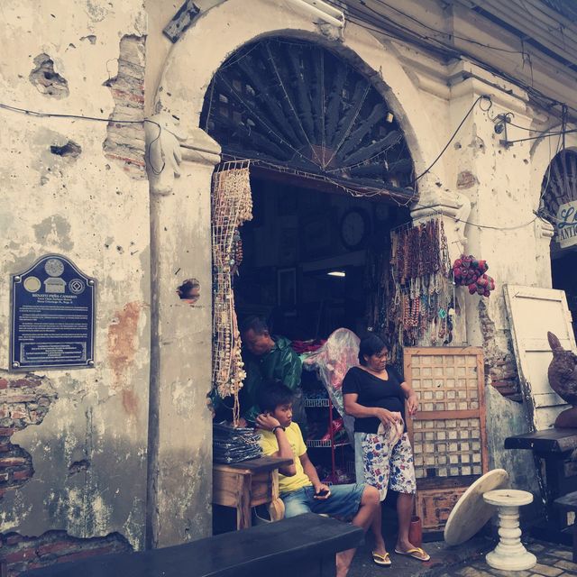 Very Vintage, Vigan…