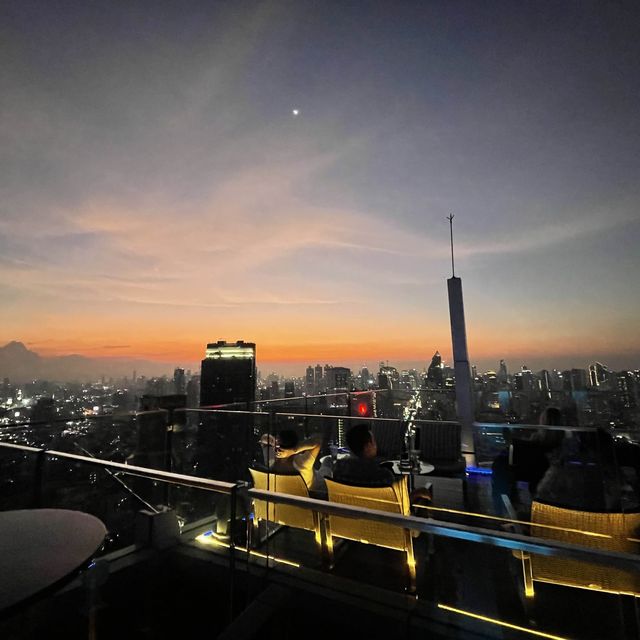 【バンコク】バンコクの夜景が360°楽しめるルーフトップバー🍸