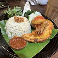 Chill @ Indo vibes popular cafe @ airport