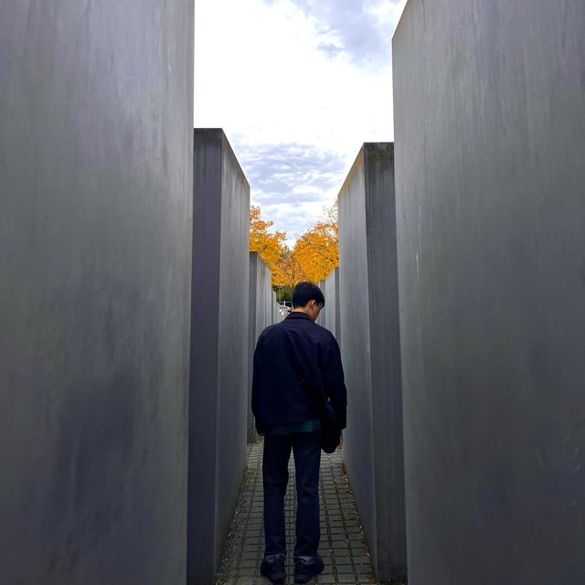 다시는 안타까운 과거가 반복되지 않기를, 홀로코스트 메모리얼🪦