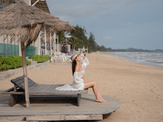 ที่พักติดทะเล หาดเจ้าหลาว-แหลมเสร็จ สวยเวอร์🏝️