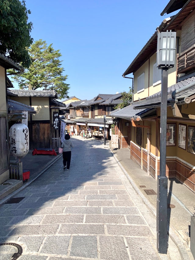 ถนนหน้าวัดน้ำใส Matsubara Street