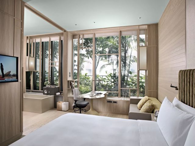 Lush Green Stay at Parkroyal Pickering 