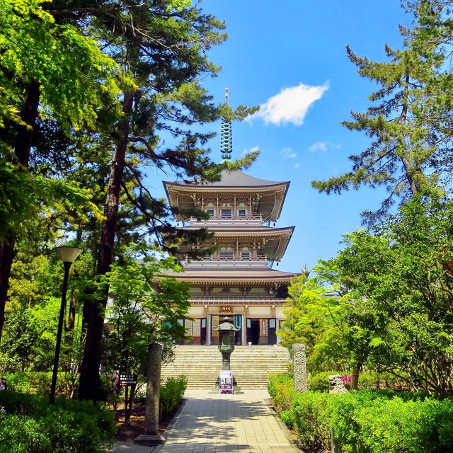 A must-visit temple in Nagano