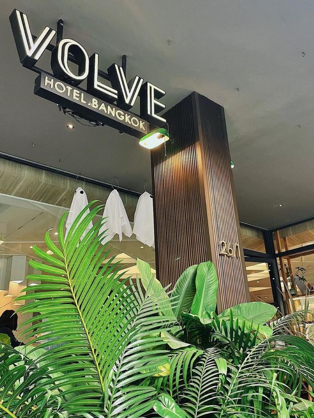 「曼谷volvo Hotel」：簡約藝術風格，BTS附近