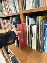 Taipei : Moom bookshop ร้านหนังสือตามไอดอล