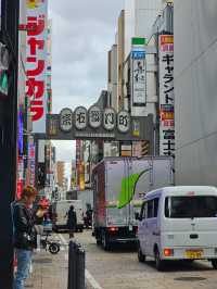 🌸【大阪春天好去處】🌸道頓堀&心斎橋筋商店街：櫻花美景，購物，體驗日本春天魅力。適合春季賞花和購物的好去處