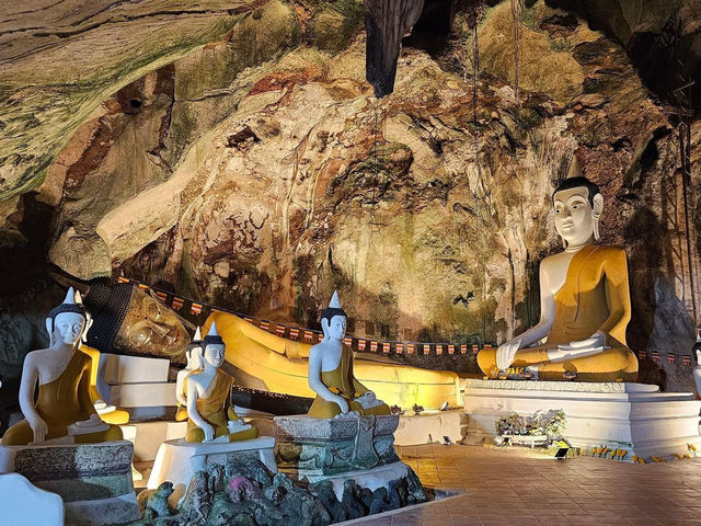 Wat Khuha Sawan Temple at Phatthalung