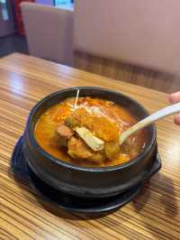 「李氏廚房：超值韓國炸雞+豬肉鐵板燒，泡菜湯必試！」