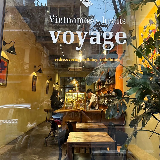 【ベトナム　ハノイ】おしゃれで本格的コーヒーのカフェ　📍blackbard coffee