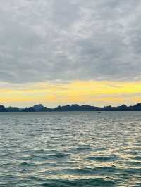 One day trip in halong bay 🌊