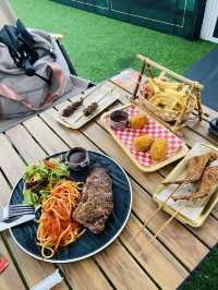 「大梅沙風浪餐廳 - 露營風情下的美食」